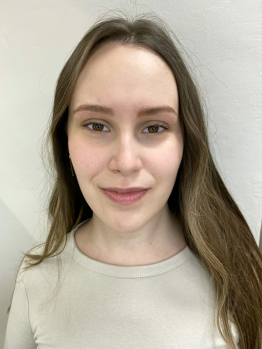 Resultado de cejas Hairstroke en rostro frontal